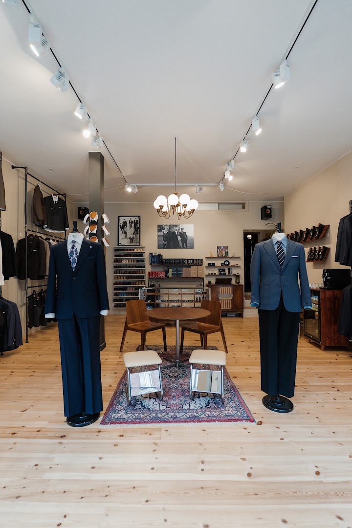 THE MOD Aarhus: professional interior shop display photo