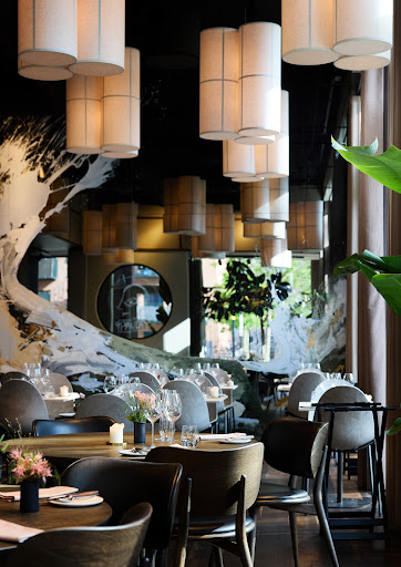 Paula: high quality interior atmosphere shot