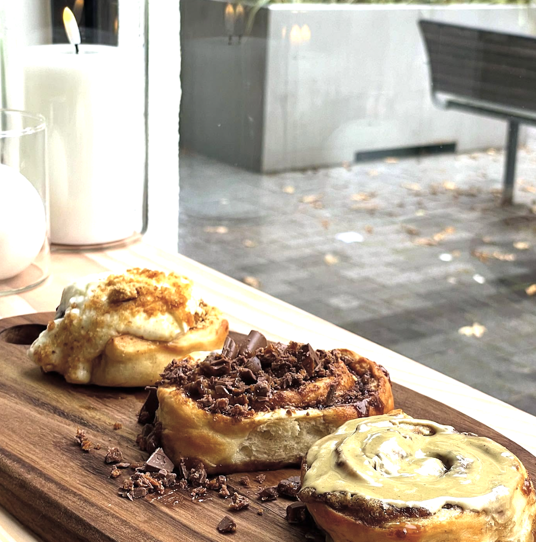 D. Blends and Bites: appetizing, high-quality food photography