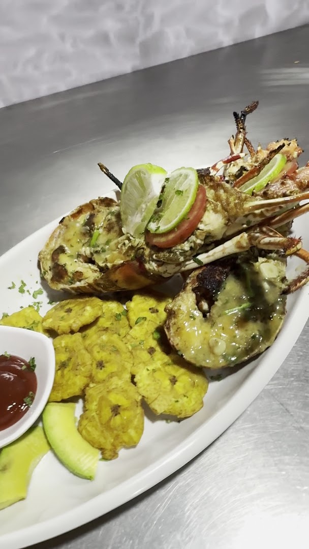 Arena Sol Beach Club: appetizing, high-quality food photography