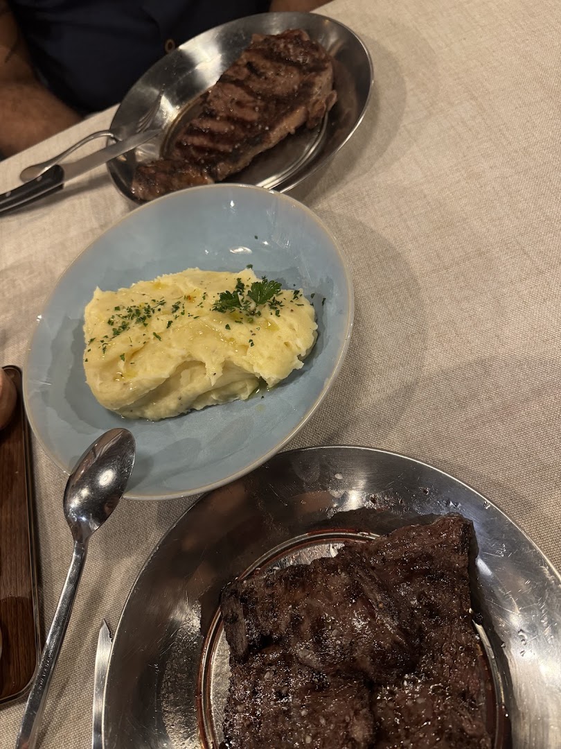 Mi Bodegón: appetizing photo of restaurant food