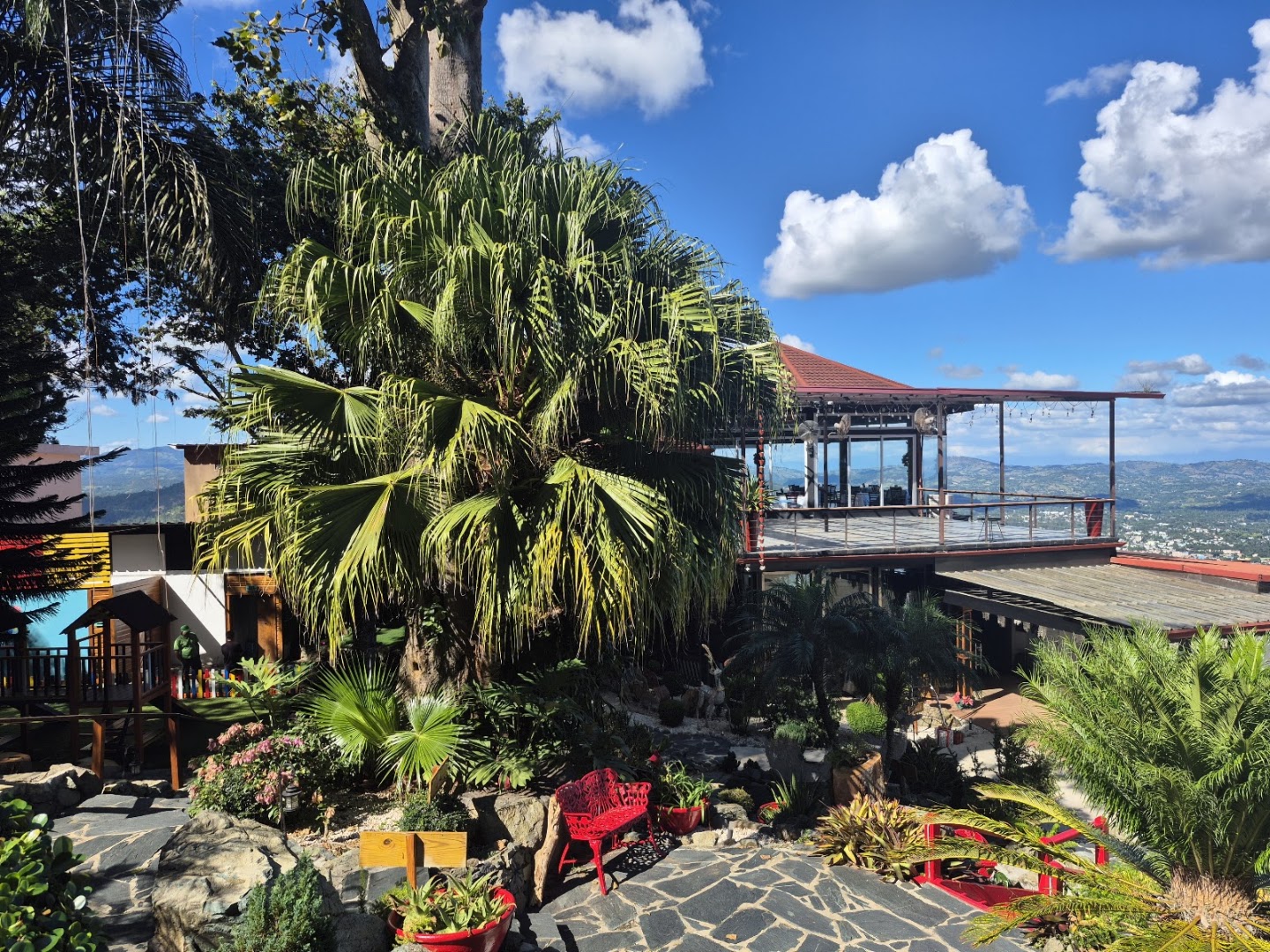 Jamaca de Dios: beautiful scenic restaurant atmosphere