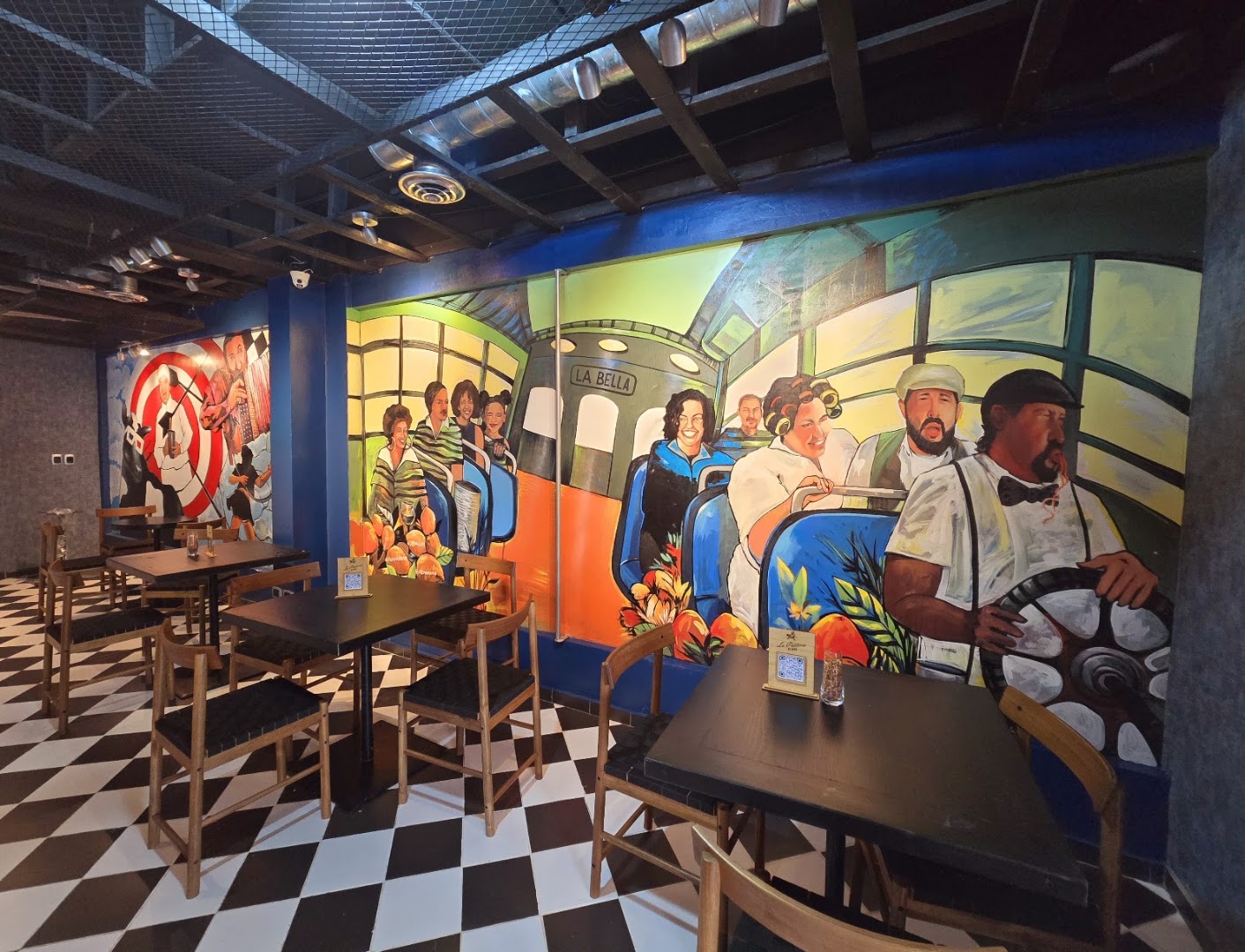 La Paletería de Hava: venue interior and atmosphere