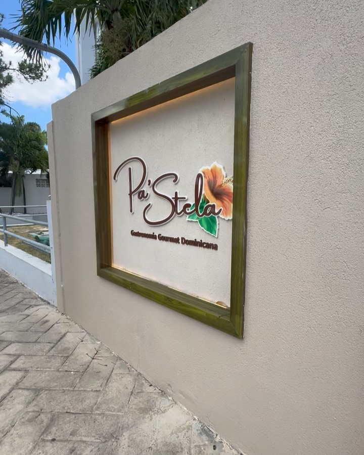 Pa' Stela Jarabacoa: clear photo of venue signage
