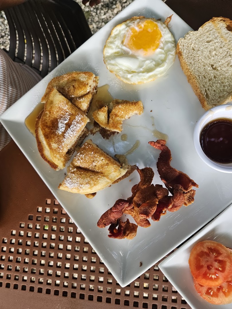 Pekara Bake Shop & Cafe: appetizing breakfast food photo