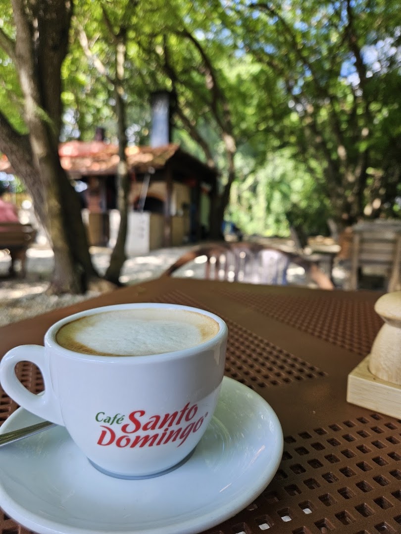 Pekara Bake Shop & Cafe: appealing cafe atmosphere and coffee