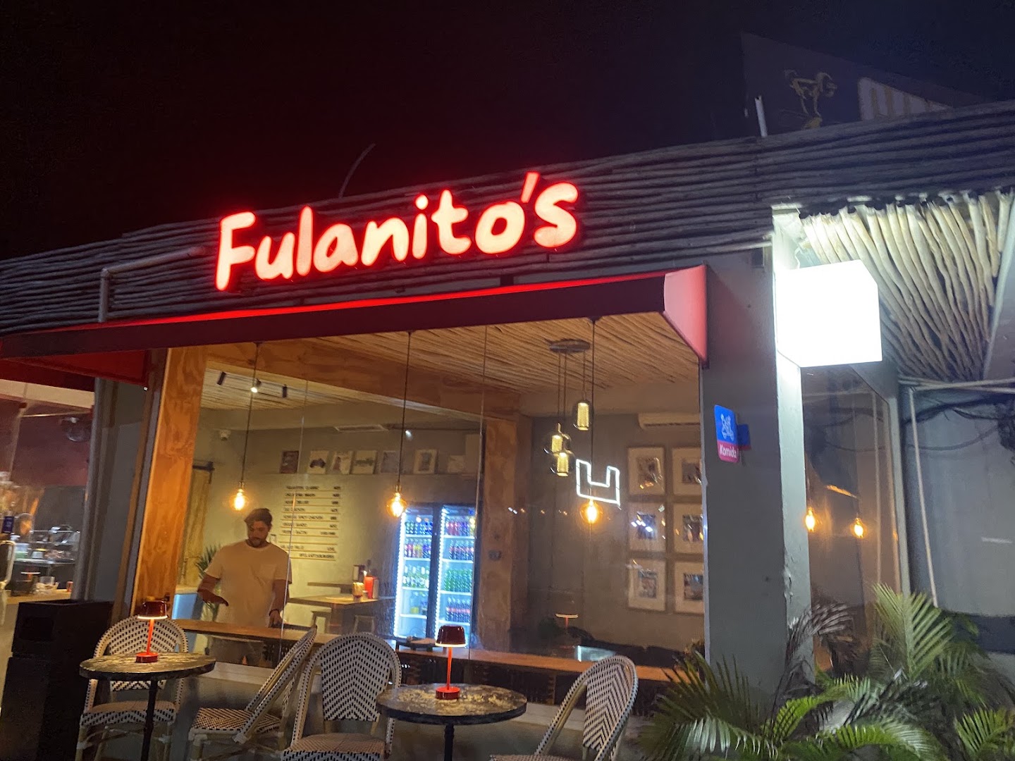 Fulanito's Burgers: clear, inviting exterior restaurant shot