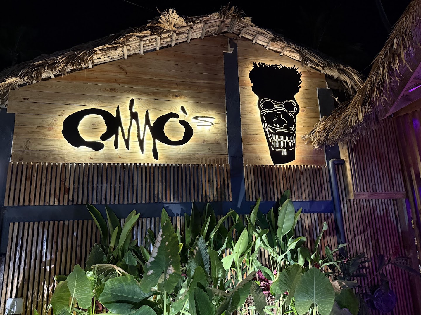Onno's Las Terrenas: clear, professional exterior signage photo