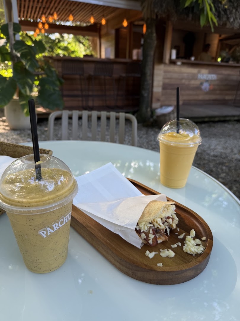 Parchita Juice Bar: appetizing food and venue atmosphere