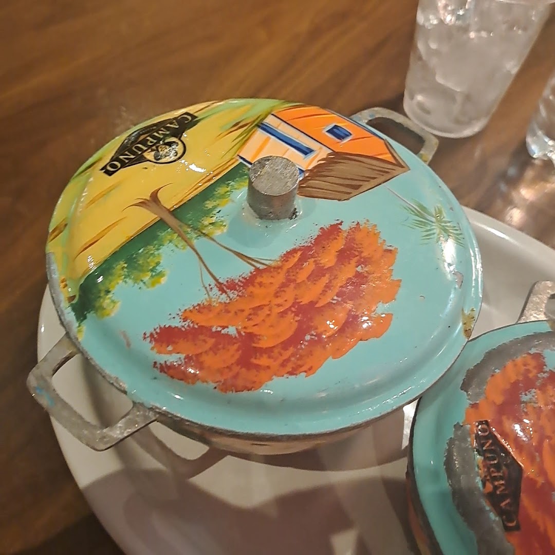 Sambalú: appetizing presentation of served food