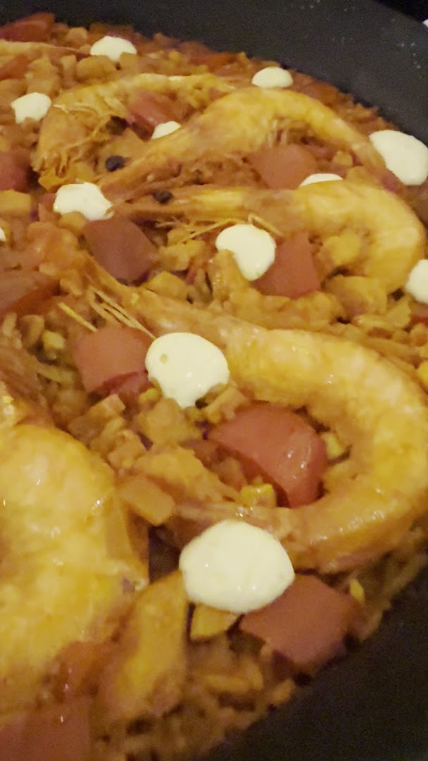 Santorino: appetizing close-up of restaurant dish