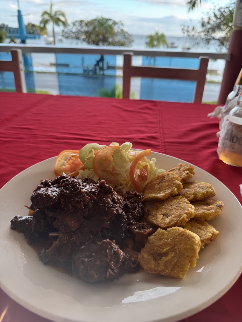 Taberna Mediterránea: appetizing food with nice view