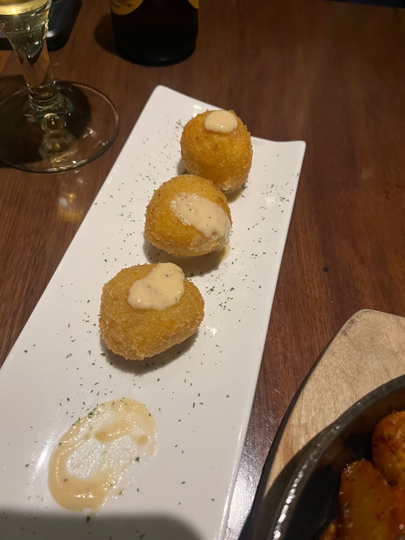 Chalet Bolivar: appetizing photo of restaurant food