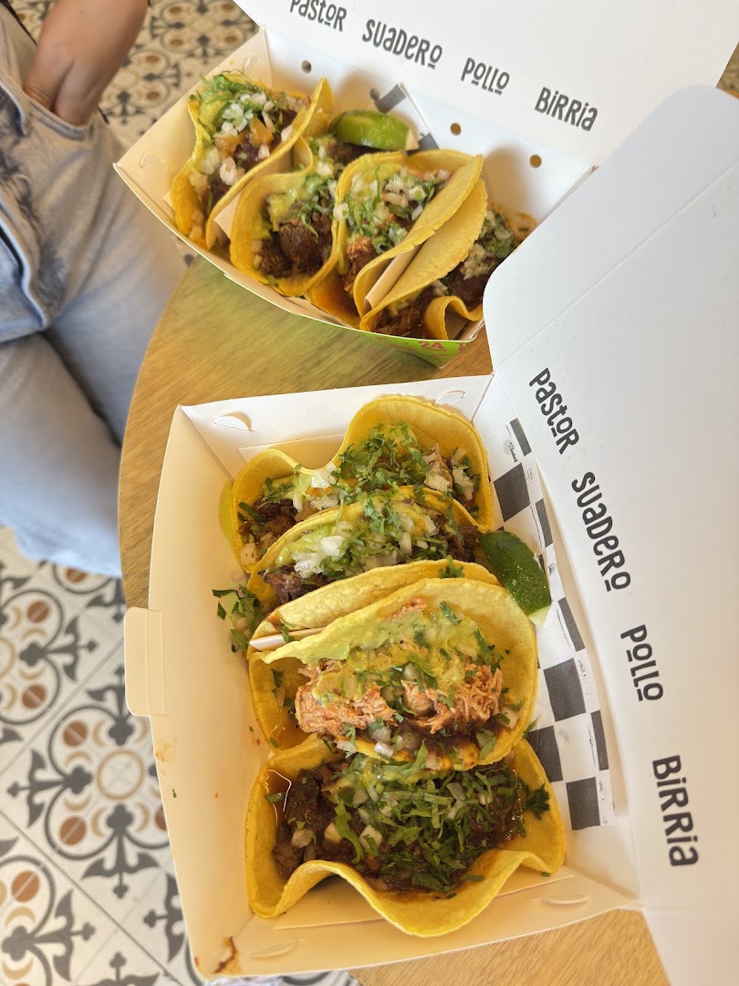 El Taconazo: appetizing photo of restaurant food