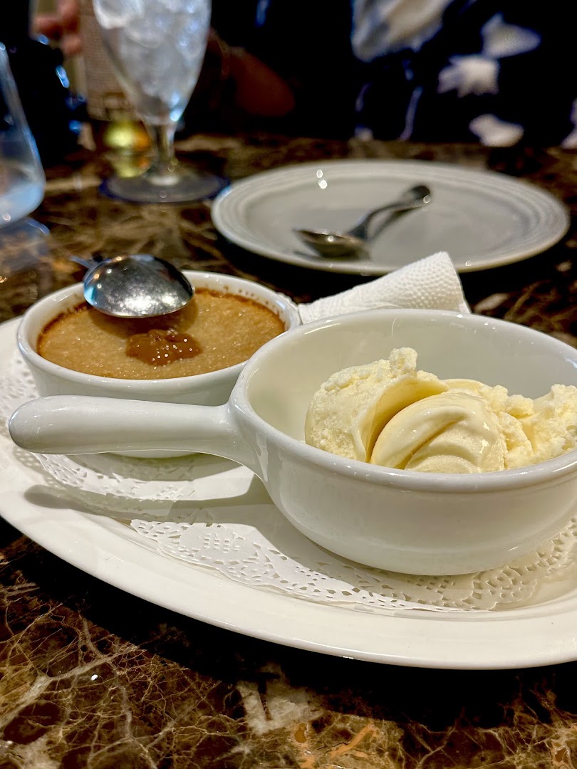 Gijón Restaurante-Sidrería: appetizing photo of restaurant dessert