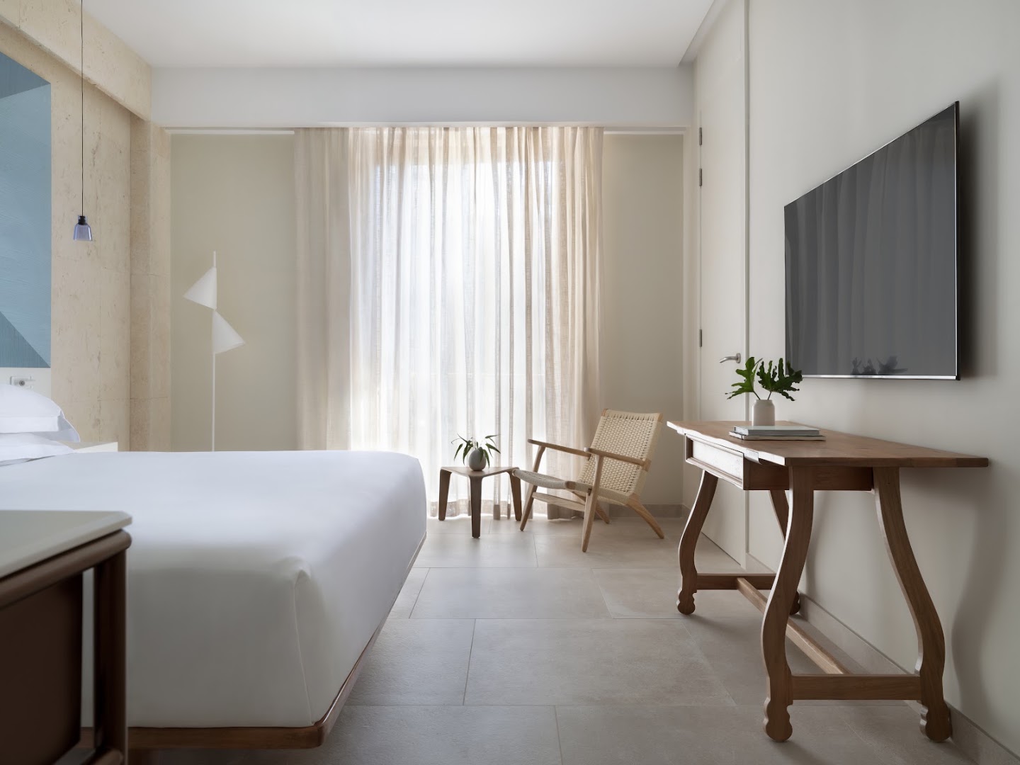 Kimpton Las Mercedes: professional, high-quality hotel room photo