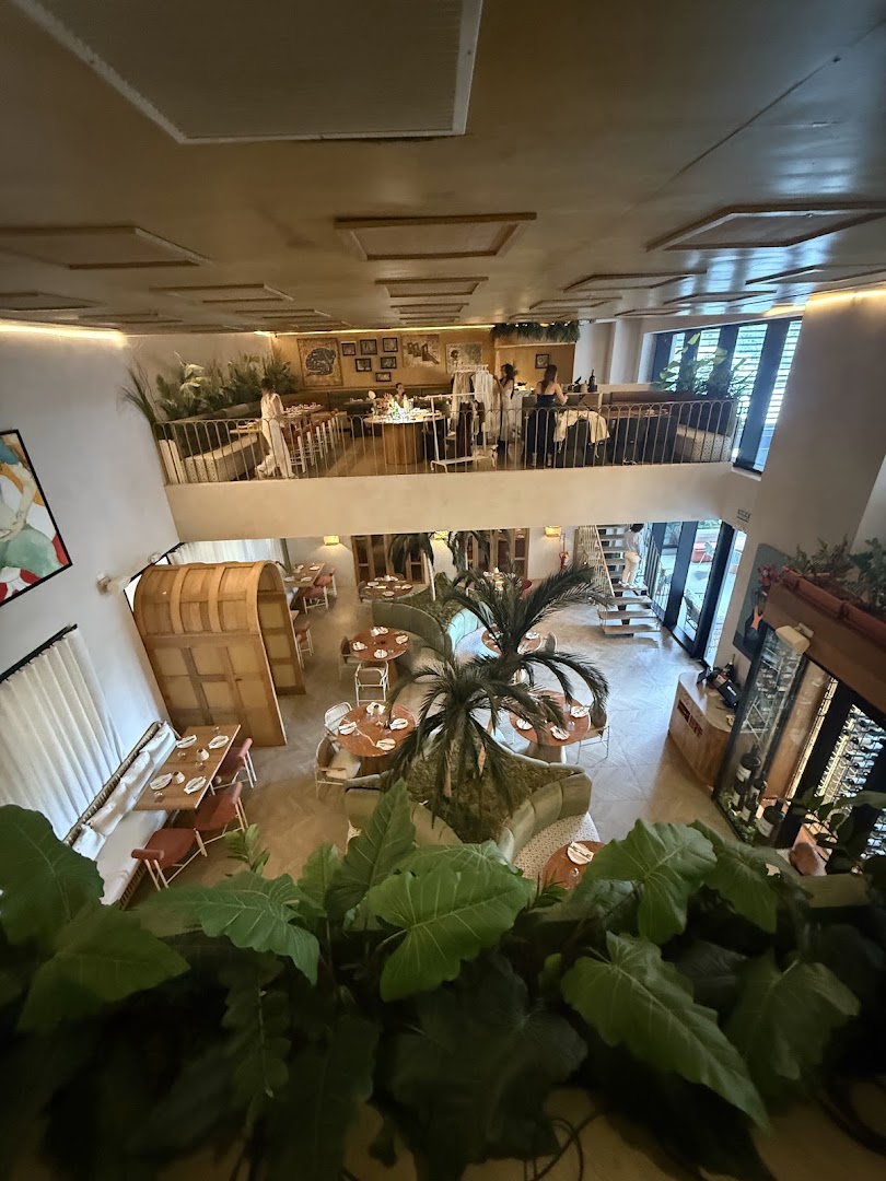 Palma y Celia: attractive interior atmosphere and layout