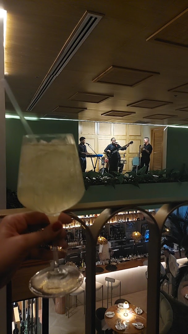 Palma y Celia: atmosphere and live music