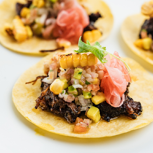 Petit Comité: high quality, appetizing food photo