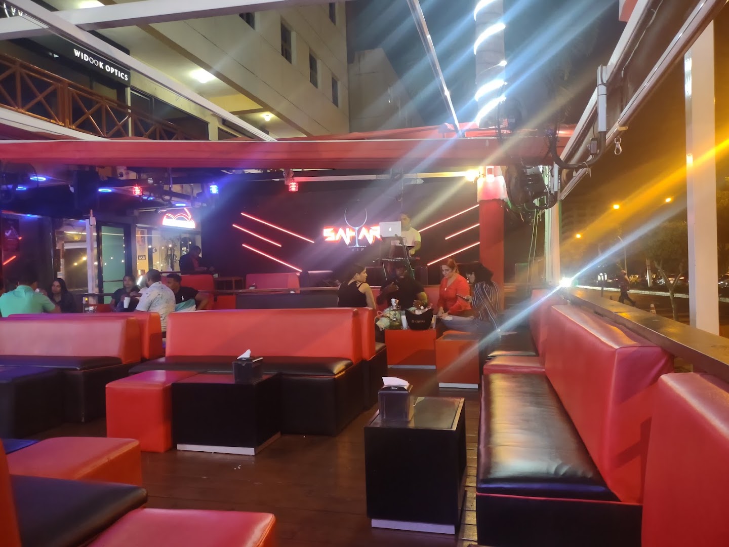 Rotana Restaurant Lounge: clear view of venue atmosphere
