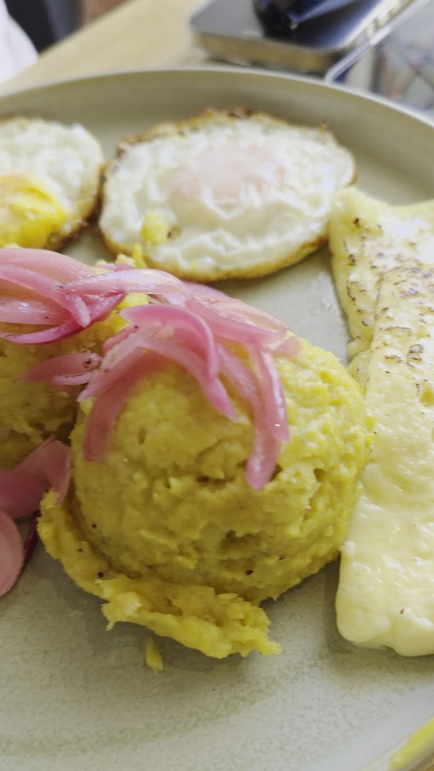 Storia Caffè: appetizing photo of breakfast food