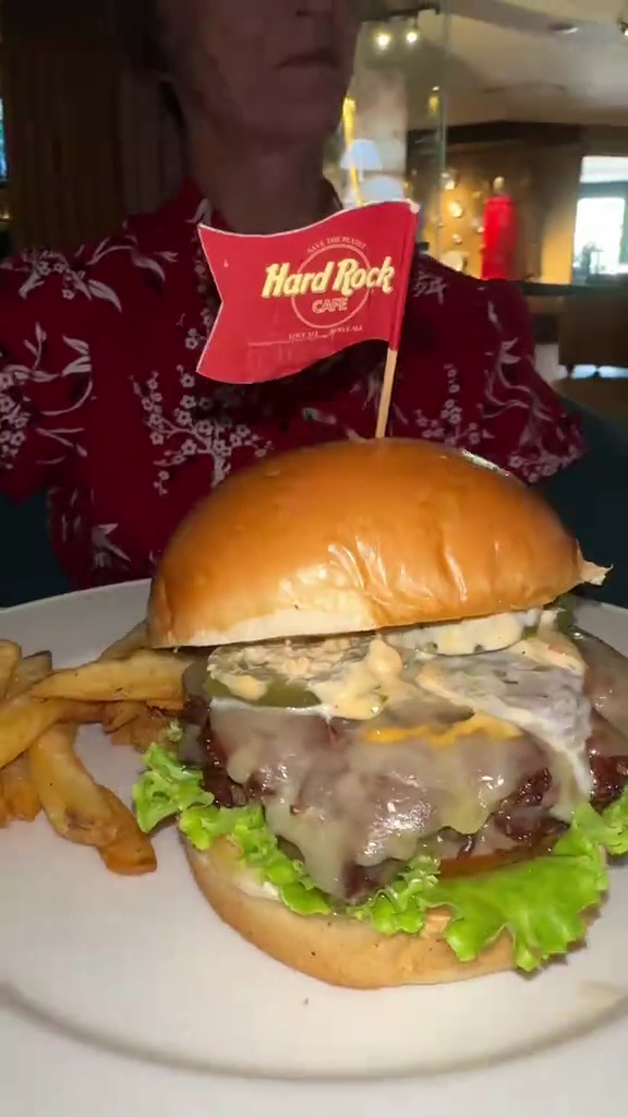 Hard Rock Cafe Puerto Plata: appetizing food photo with branding