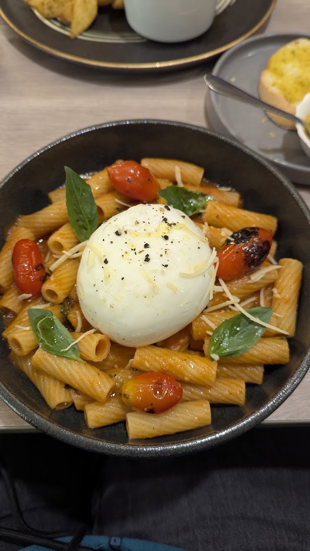 Monarca Restaurante Pizzería: appetizing, high-quality food photography