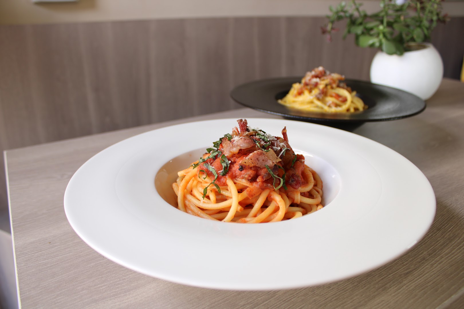Monarca Restaurante Pizzería: appetizing, professional food photography
