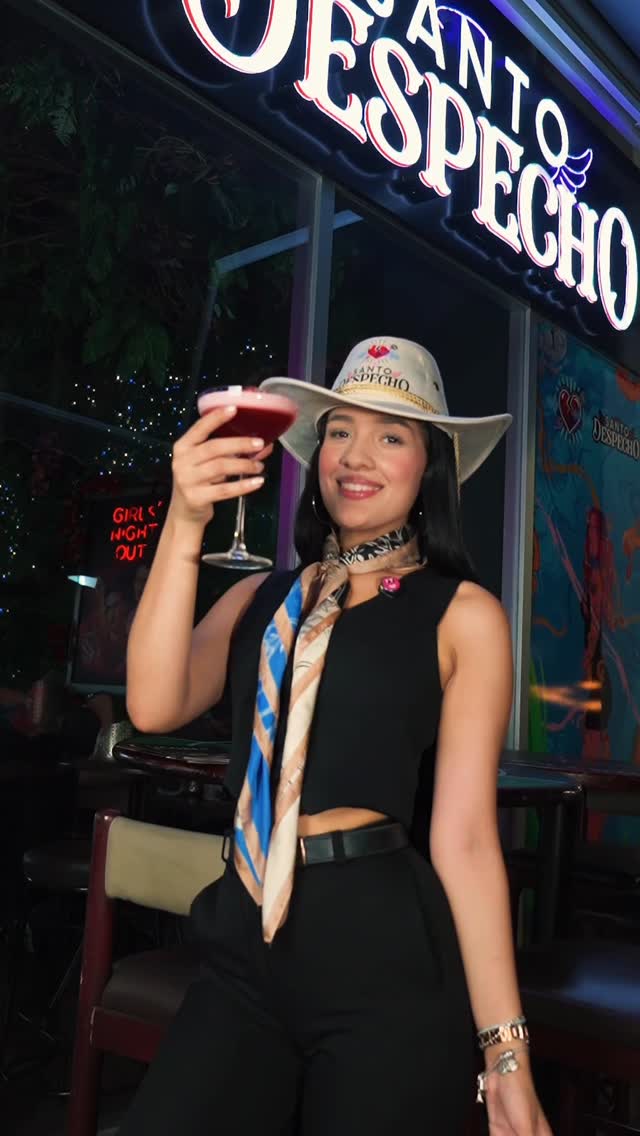 SantoBar: high quality promotional bar photo
