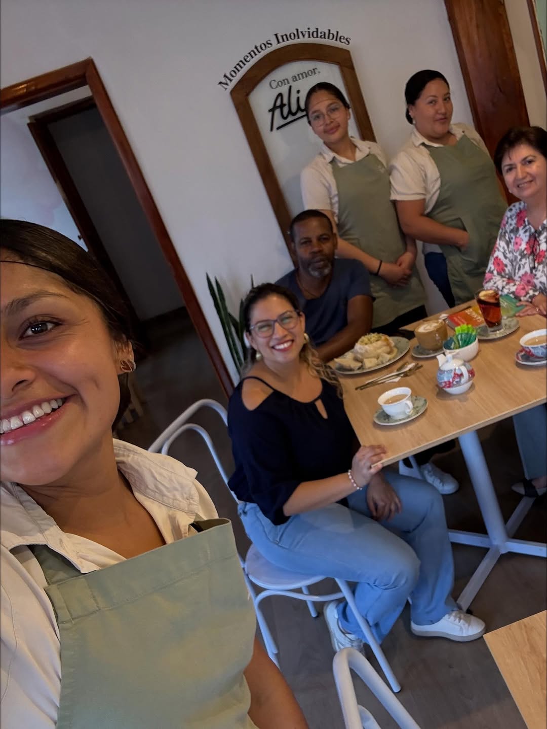 Con Amor Alice: friendly staff and customers shown
