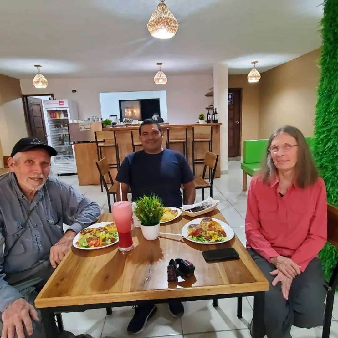 Manakin Coffee & Restaurant: clear photo of happy customers