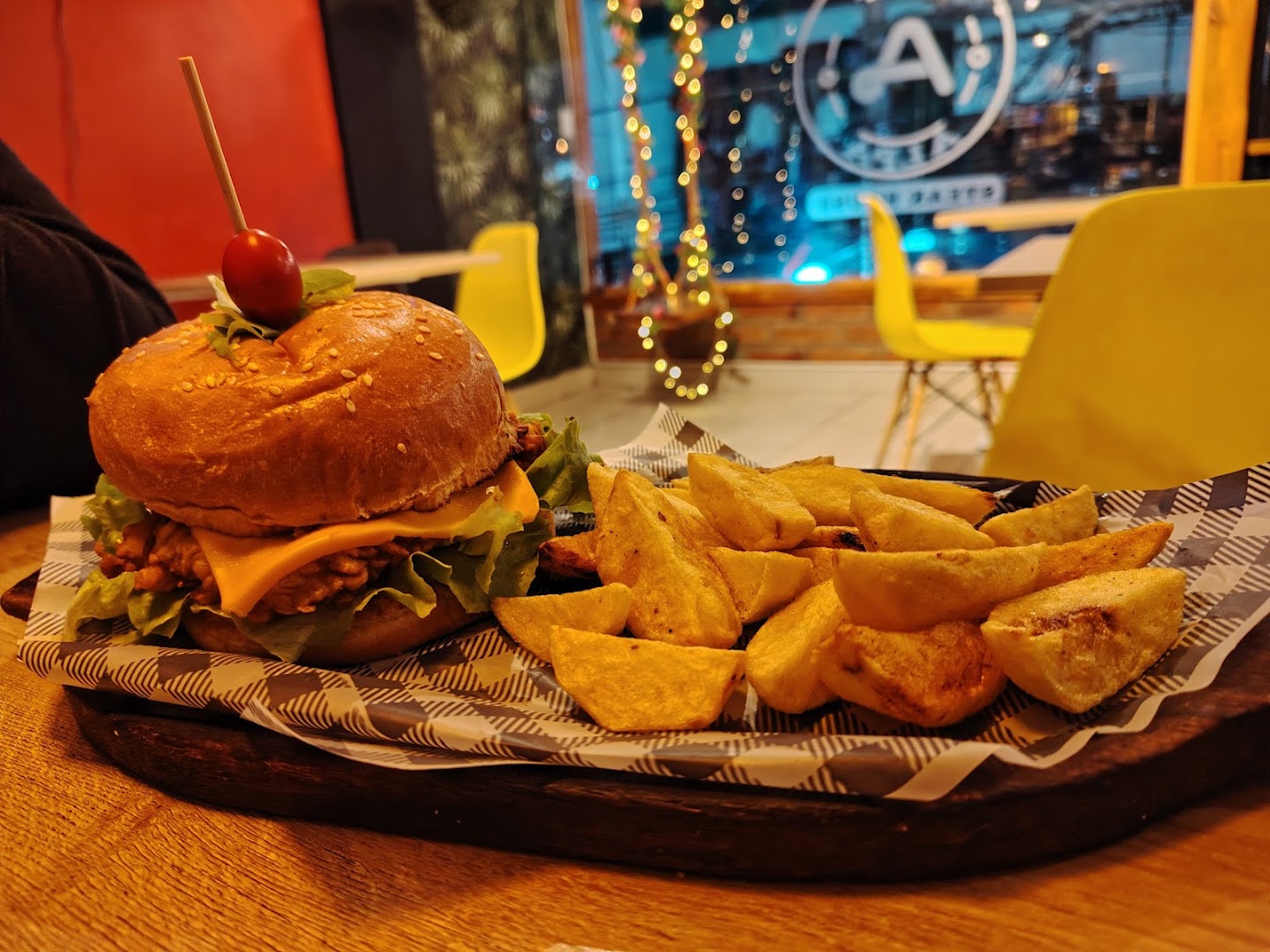 Ally Allpa Steak House: appetizing food photography