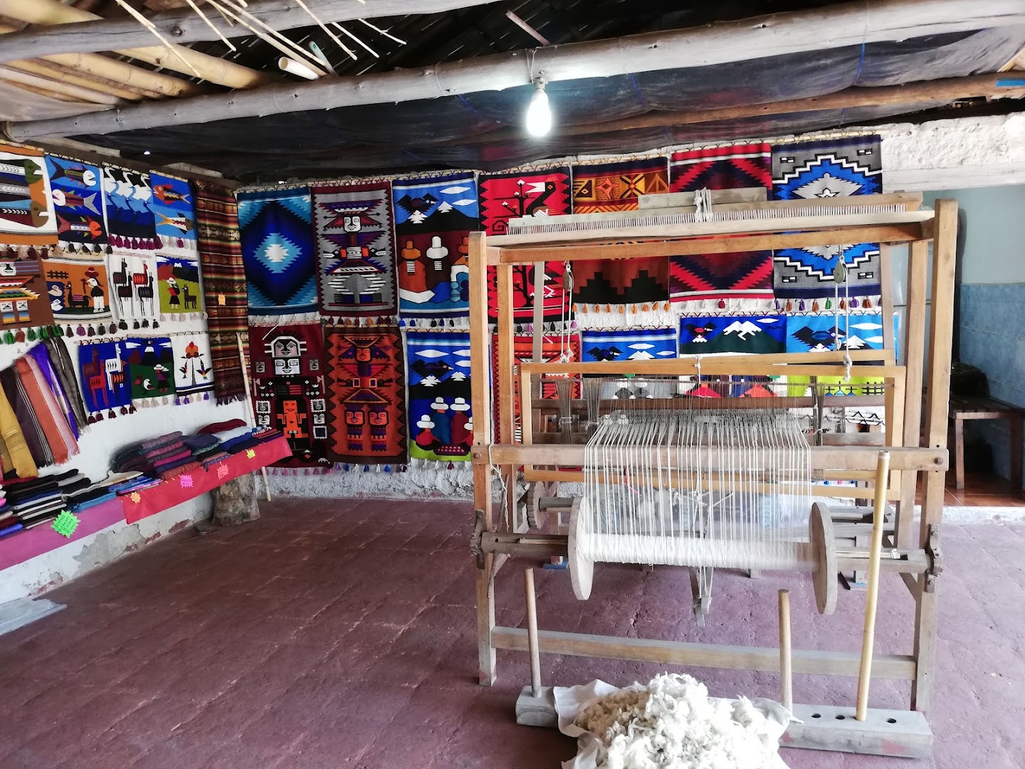 Taller Artesanal Peguche Wasi: authentic cultural exhibition space