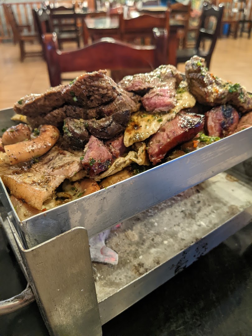 Finca Grill: appetizing photo of grilled meat