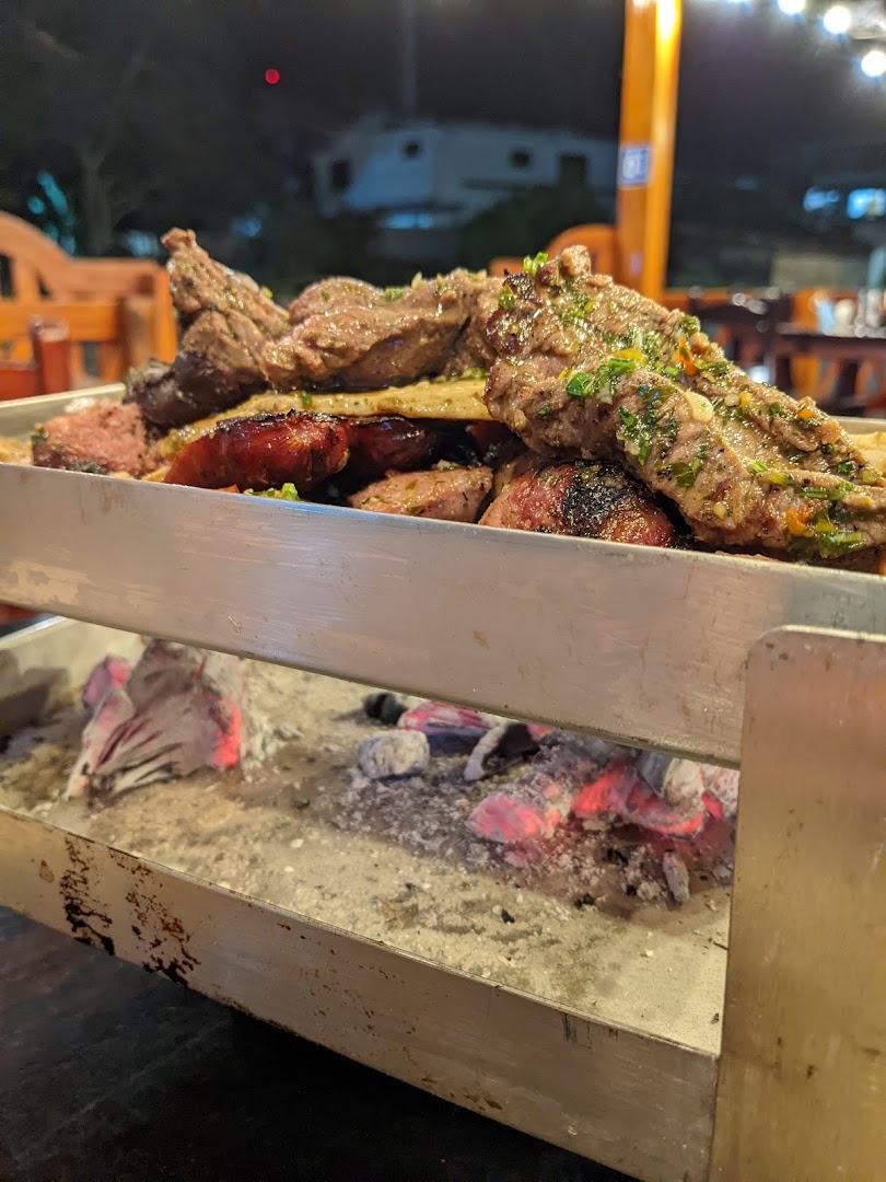 Finca Grill: appetizing photo of grilled meat