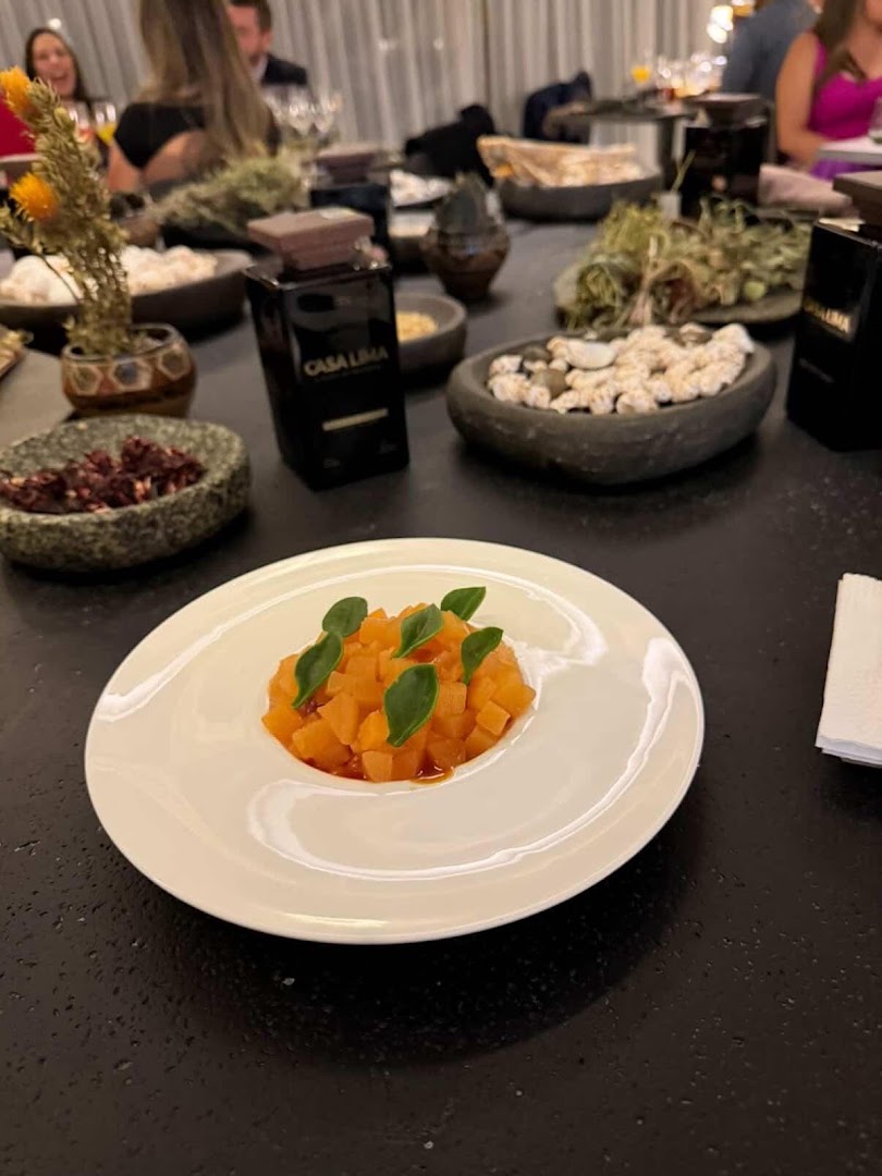 3500: high quality food presentation photo