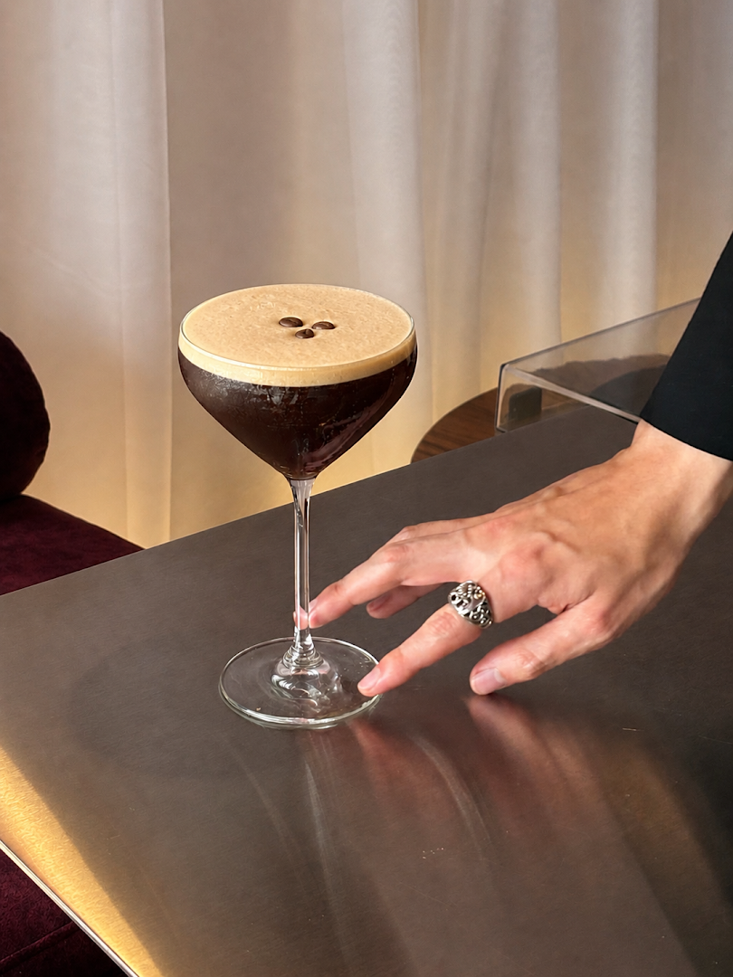 UKI: professional and appealing cocktail photo
