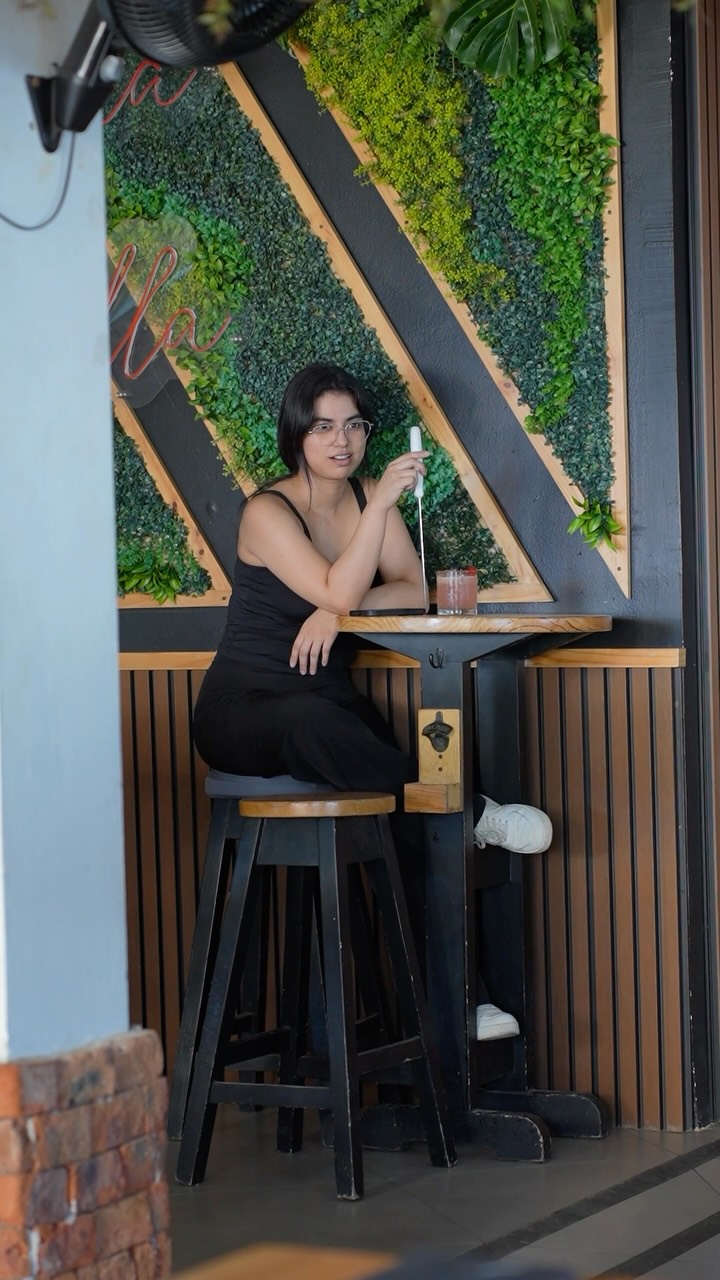Chescos RestoBar & Hotel: professional photo showing venue atmosphere