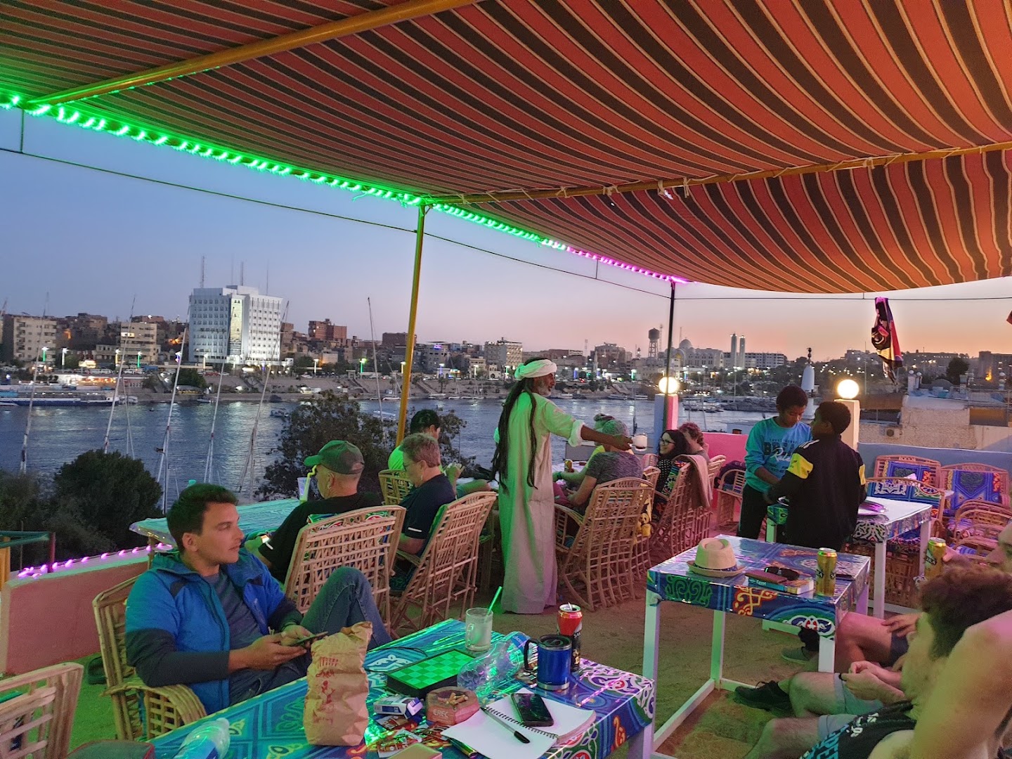 Bob Marley Moonlight Terrace Restaurant & Cafe: inviting restaurant atmosphere