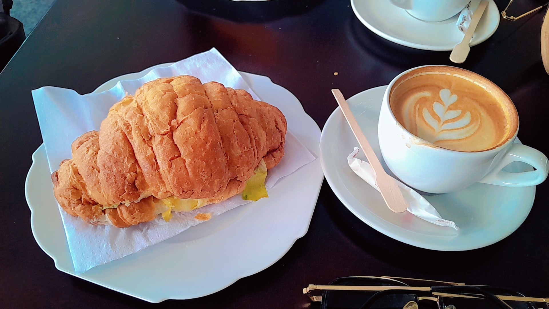 Cinnamon Bakery and Cafe: appetizing food and coffee photo