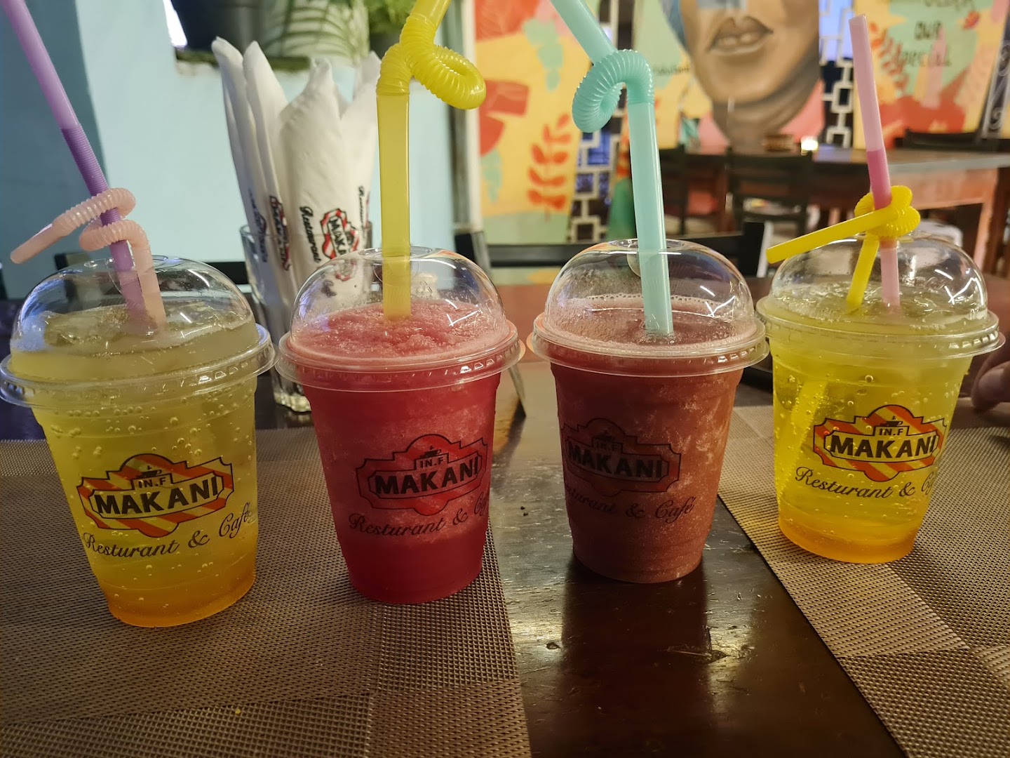 Makani Restaurant: appetizing photo of restaurant drinks