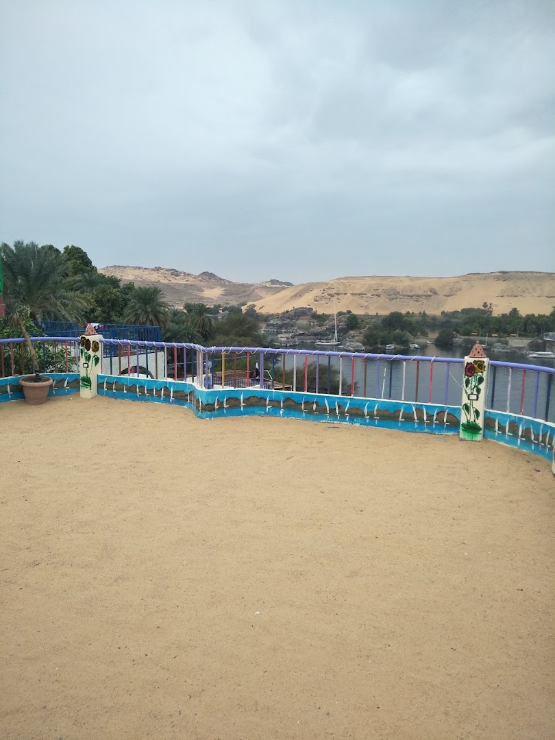 Nubian Prince: restaurant terrace and view