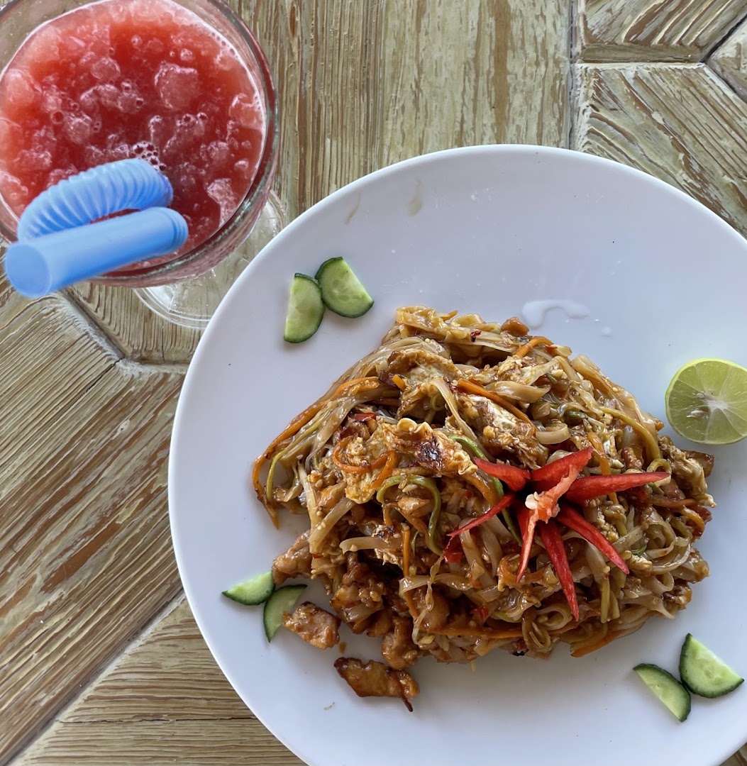 Pattaya Thai Dahab: appetizing food and drink photo