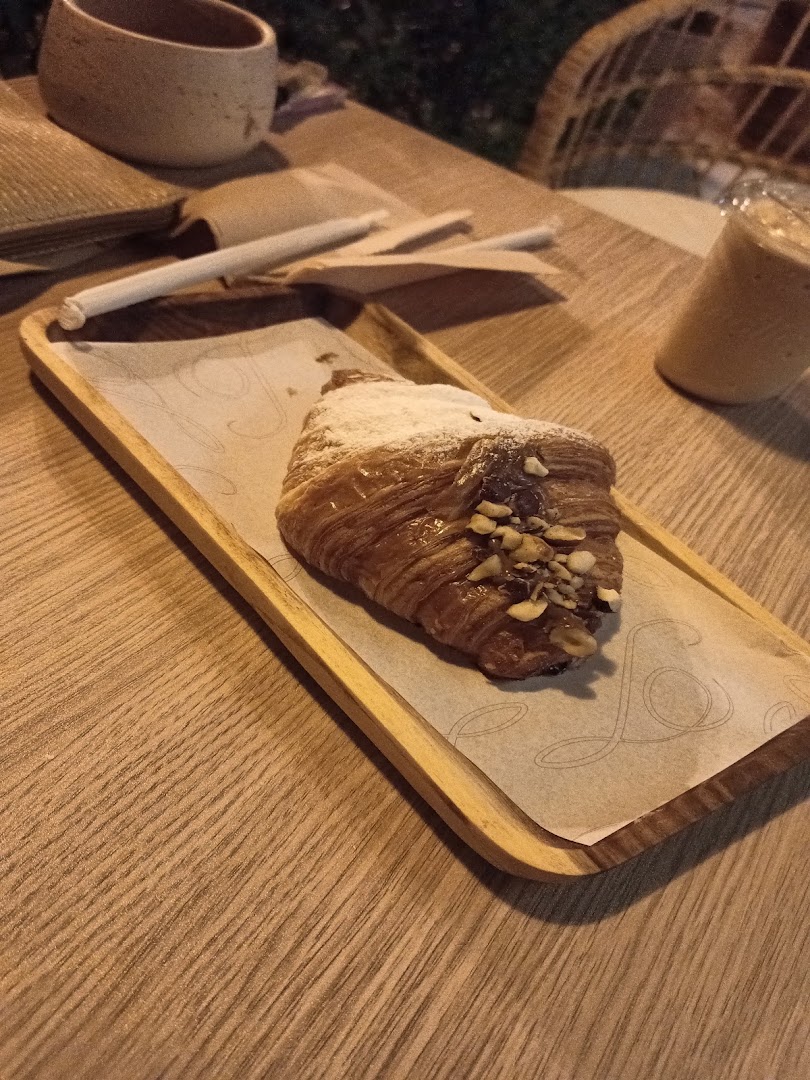 Fornalia: appetizing photo of food item