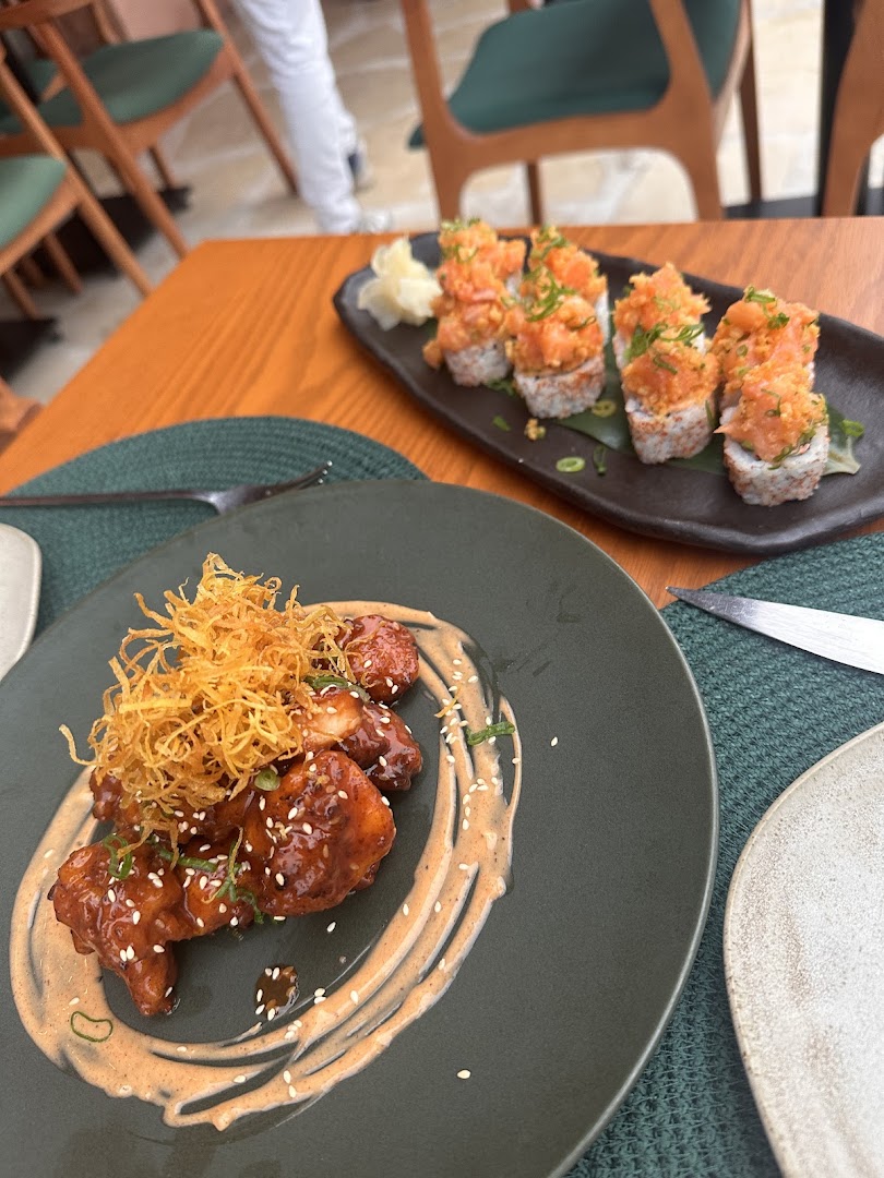 Koru: appetizing, high-quality food photography