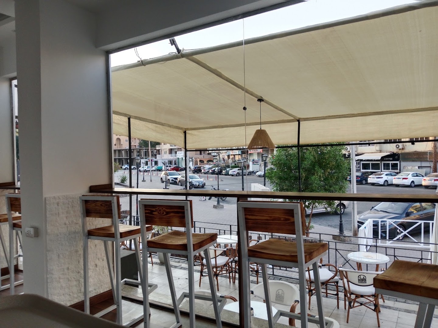 Caravan Specialty Coffee: clear view of venue terrace
