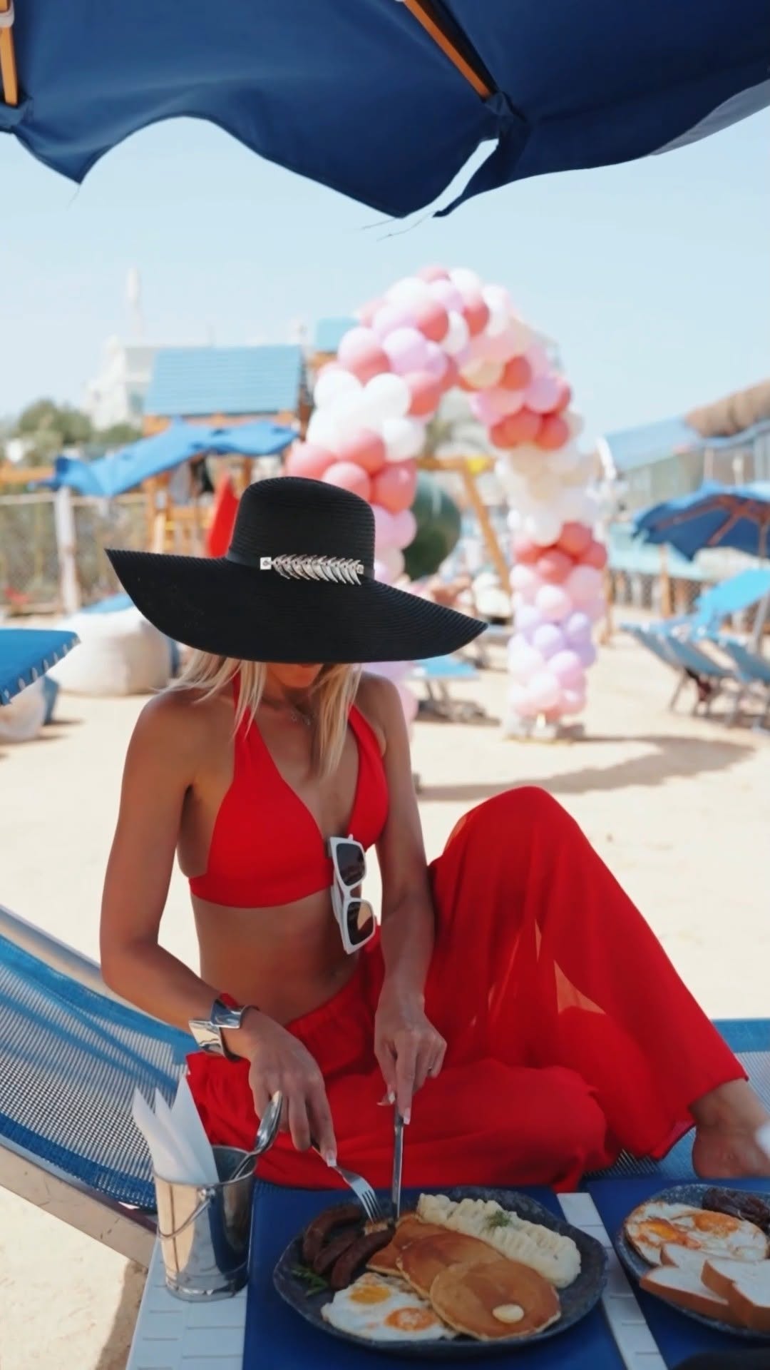 Seashell Beach Restaurant: food and beach atmosphere