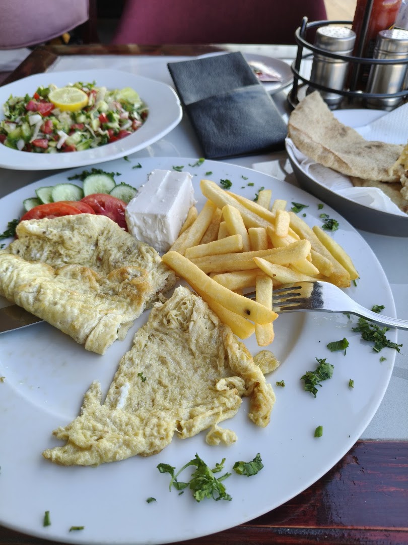 Aboudi Coffee Break: appetizing photo of breakfast meal