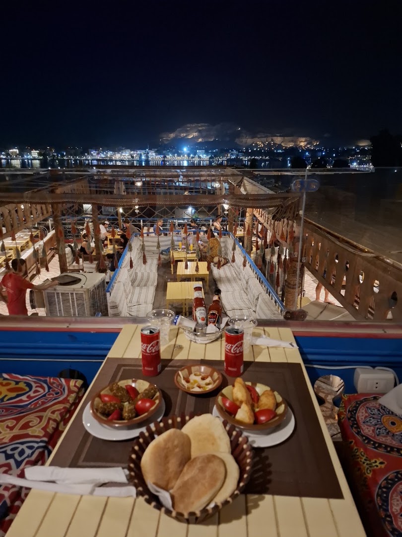Al Sahaby Lane Restaurant: beautiful atmosphere and scenic view