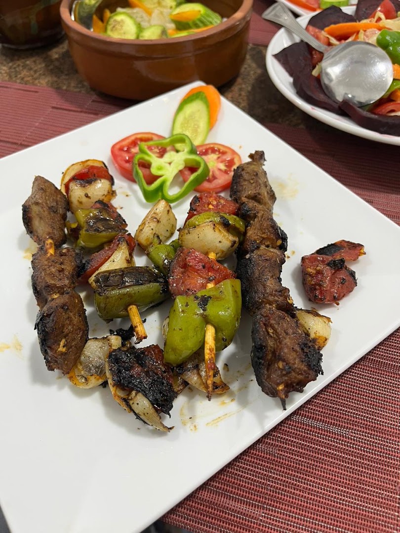 Ali Baba Restaurant: appetizing photo of restaurant food
